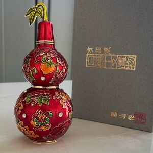 Abundance Wu Lou Mega Size #2 Star Northwest for The Good Life.